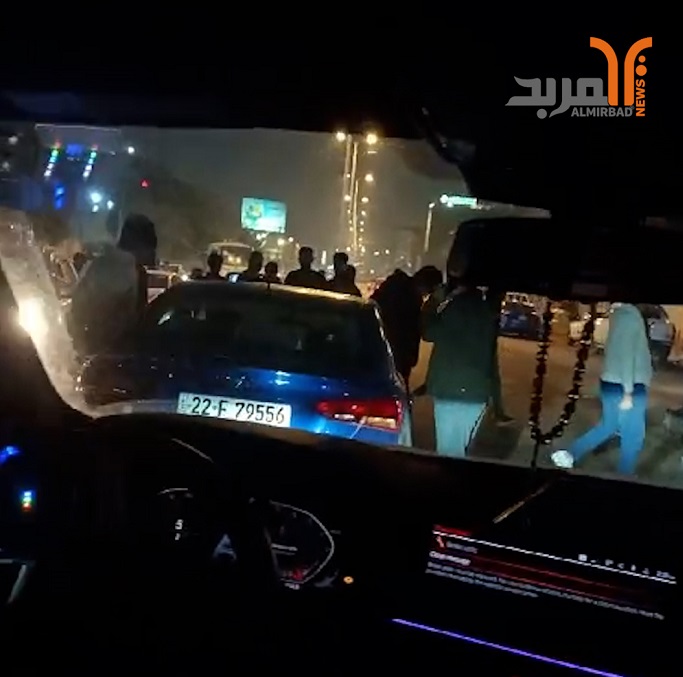 في وقت متأخر ليلا .. تصادم 5 سيارات على جسر (السوري) في البصرة 