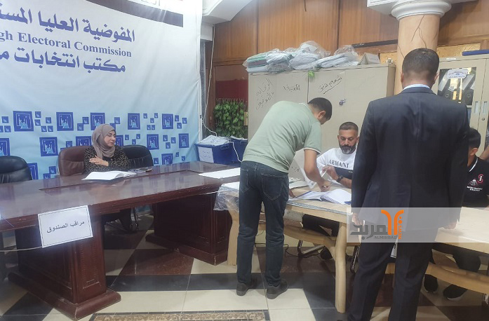 مكتب مفوضية انتخابات البصرة يجري عملية المحاكاة بـ 76 مركز تسجيل 